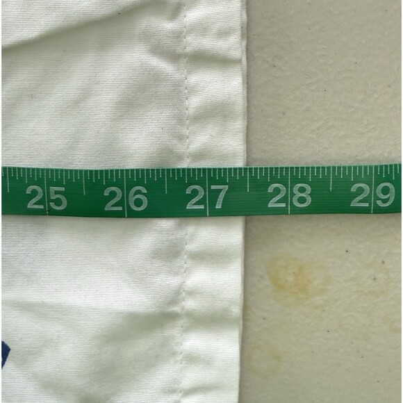 Butter Soft Stretch Christmas Scrub Top Santa Red Truck Snowman Penguin Size Lg - Picture 9 of 9